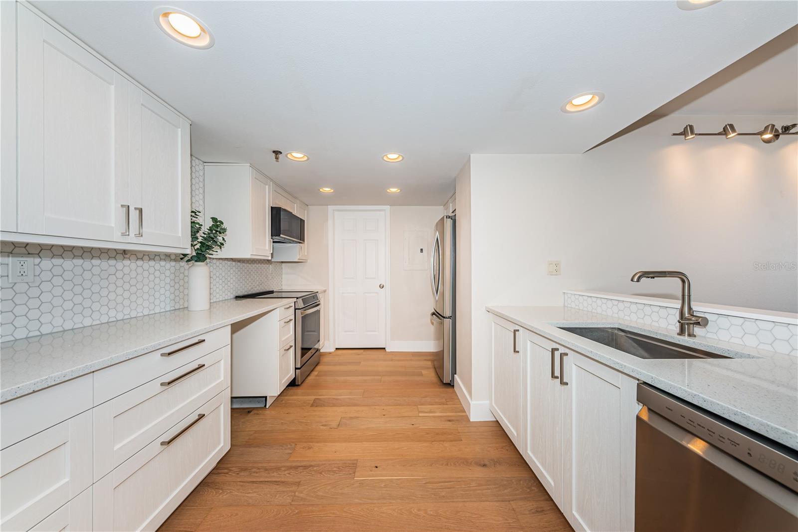 6322 PALMA DEL MAR BLVD S #705 — photo 7