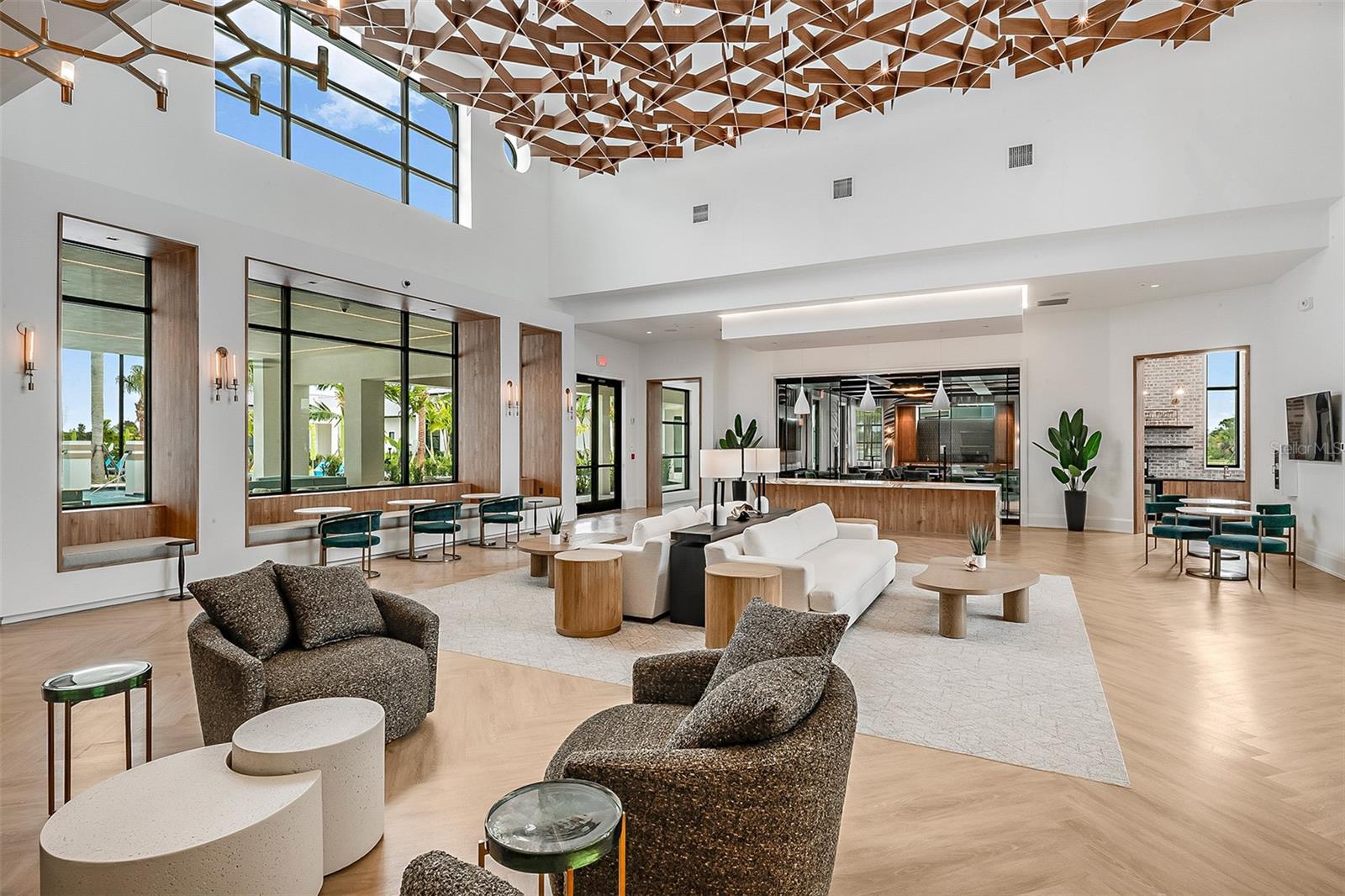 18311 CHROMATA DR — photo 17