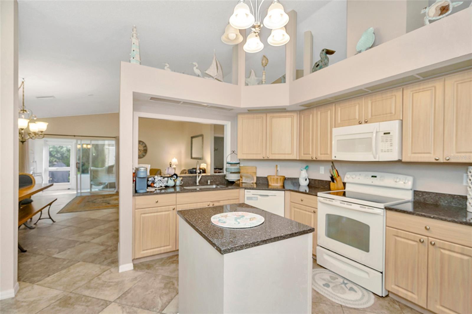 3248 NOEMI DR — photo 15