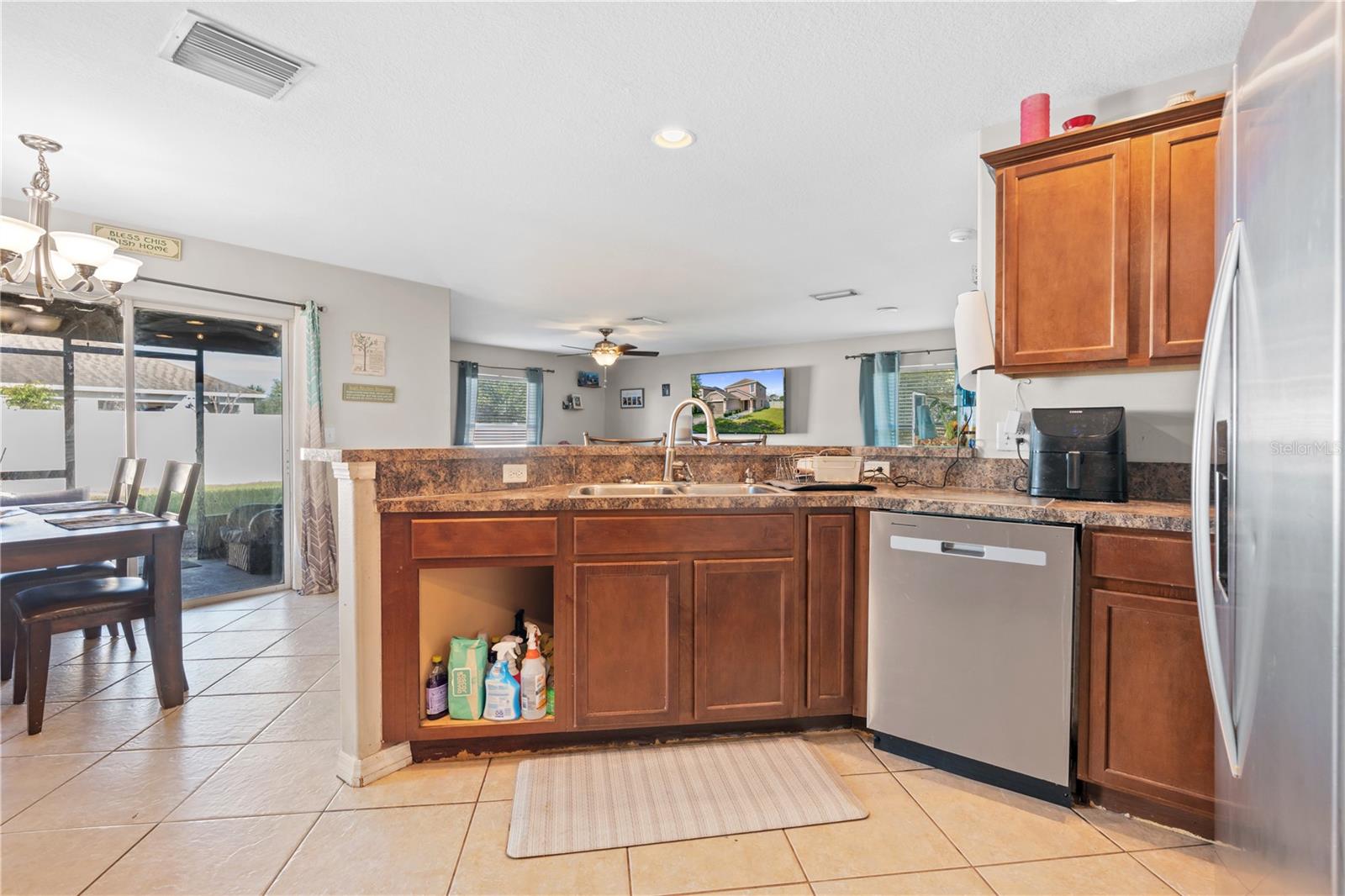 7719 MAROON PEAK DR — photo 22