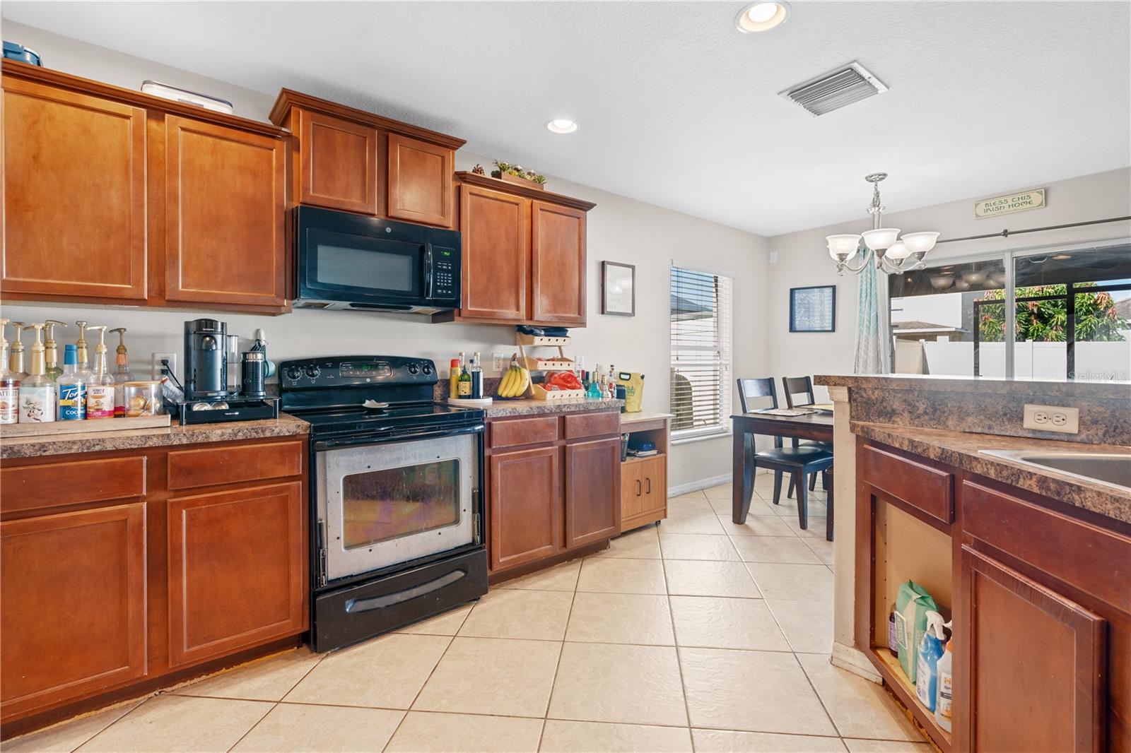 7719 MAROON PEAK DR — photo 20