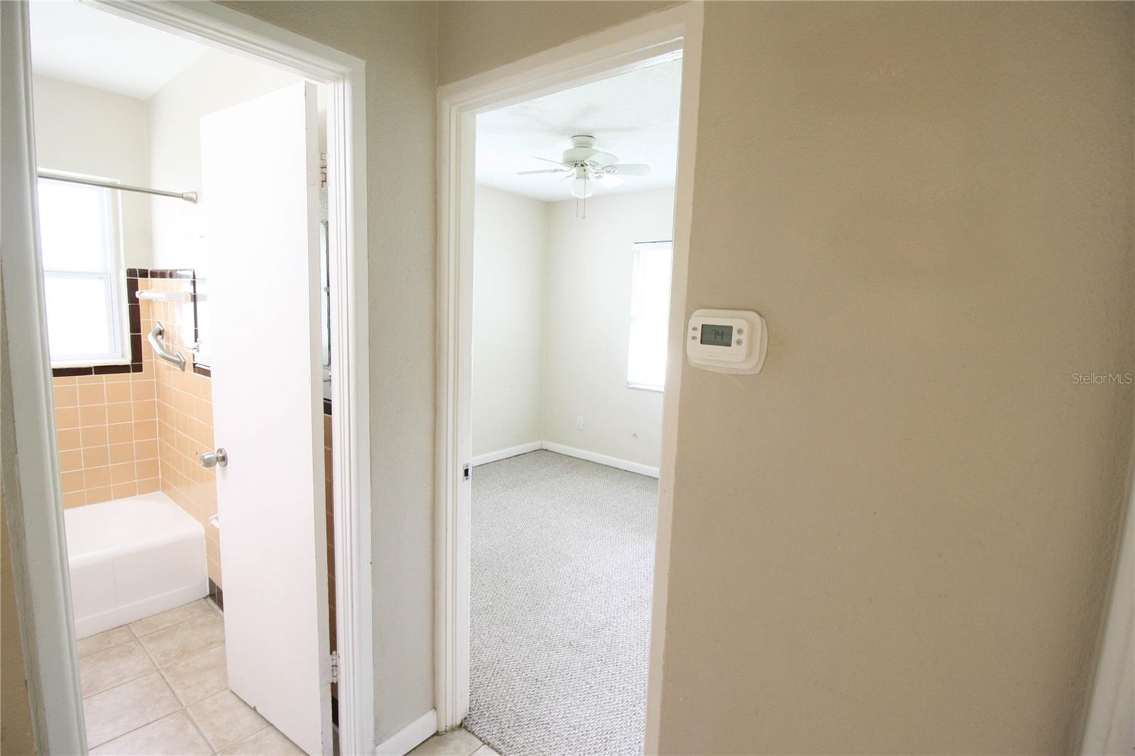 3331 YORKTOWN ST — photo 8