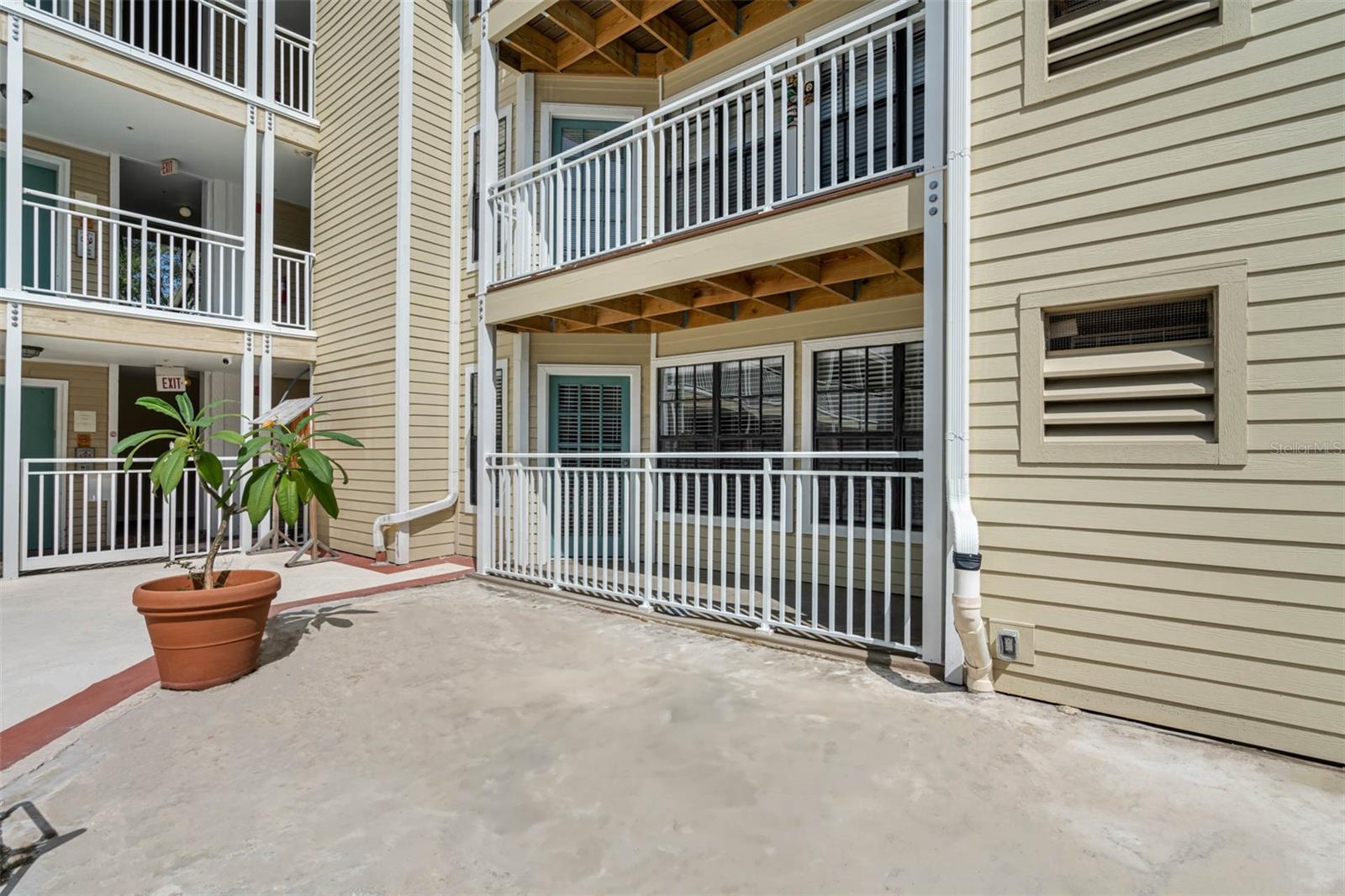 1000 W HORATIO ST #114 — photo 19