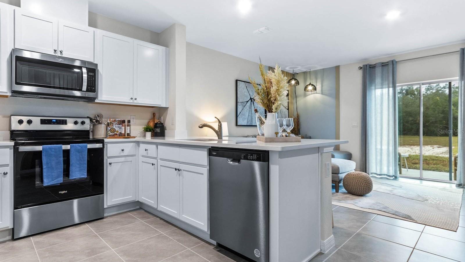 931 SPOTTED EGRET LOOP — photo 9