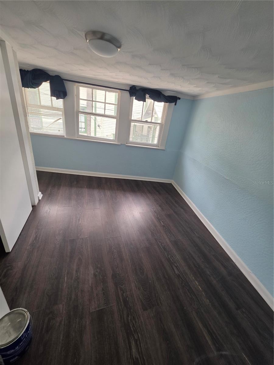 212 W BEACH PL #6 — photo 5