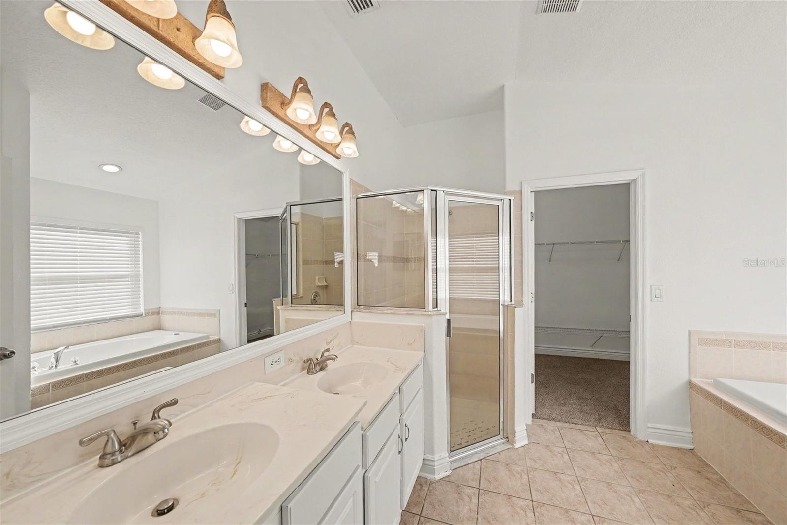 16312 BRIDGECROSSING DR — photo 17