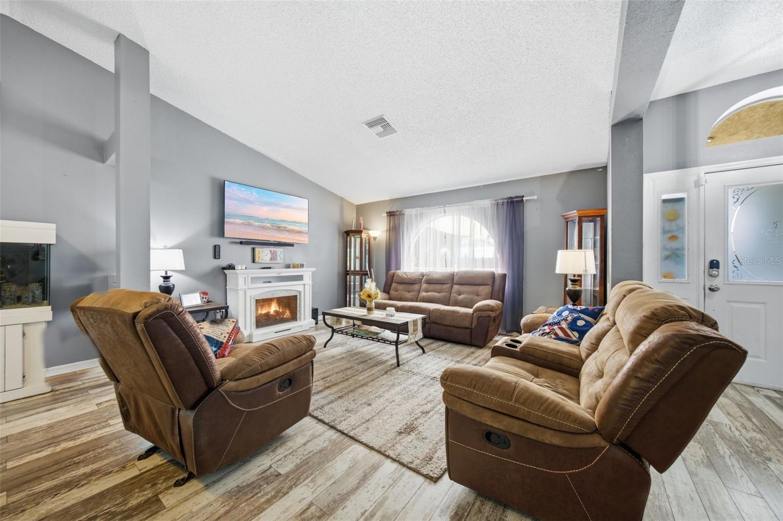 13801 WHITBY RD — photo 7