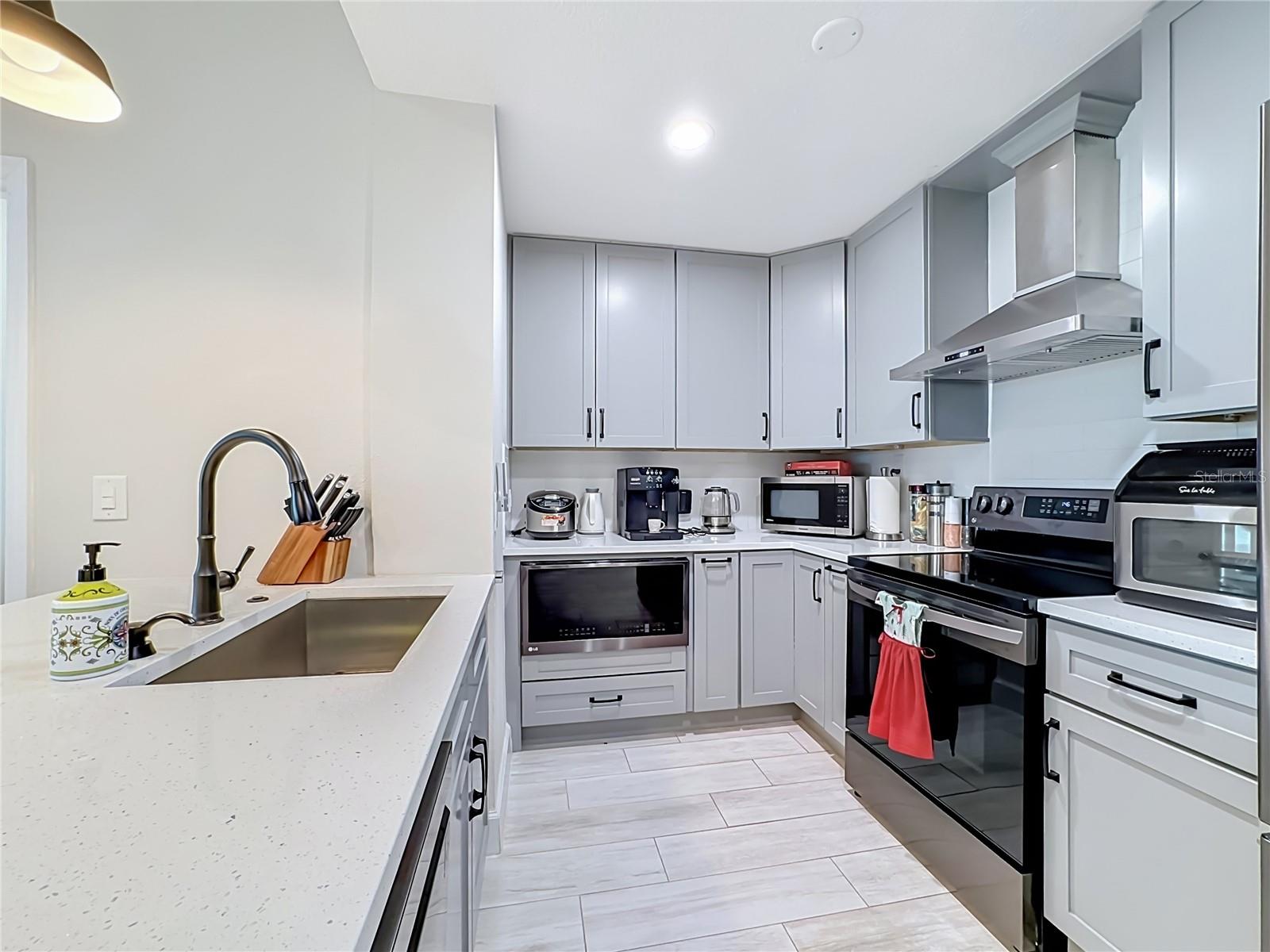 6835 GEORGIA AVE — photo 13