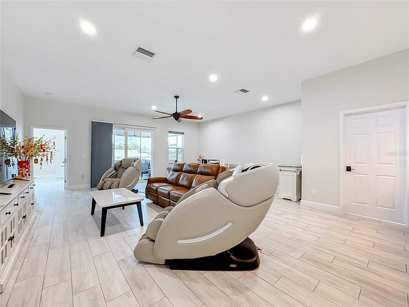 6835 GEORGIA AVE — photo 23