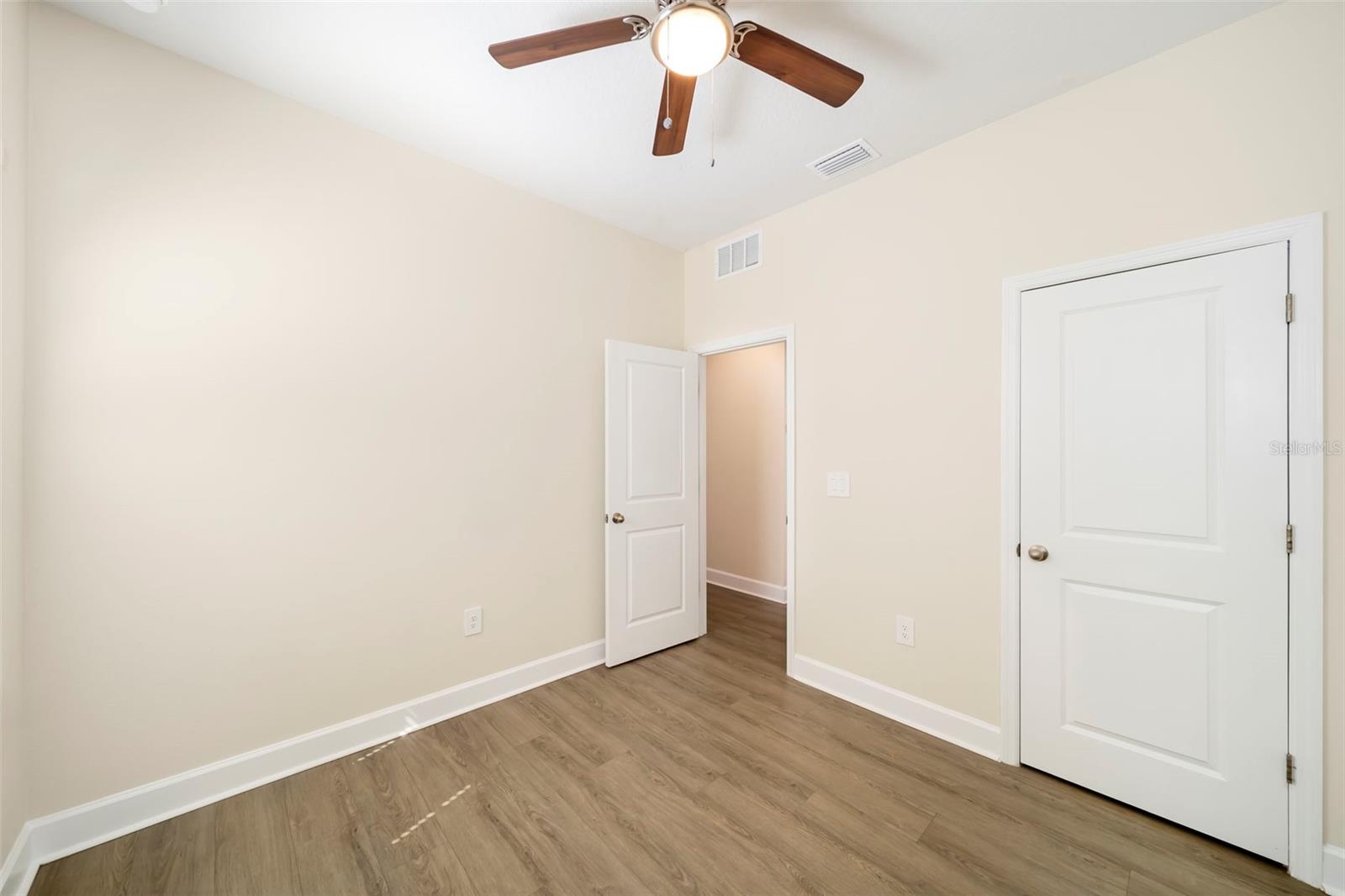 14008 CRIMSON AVE — photo 21