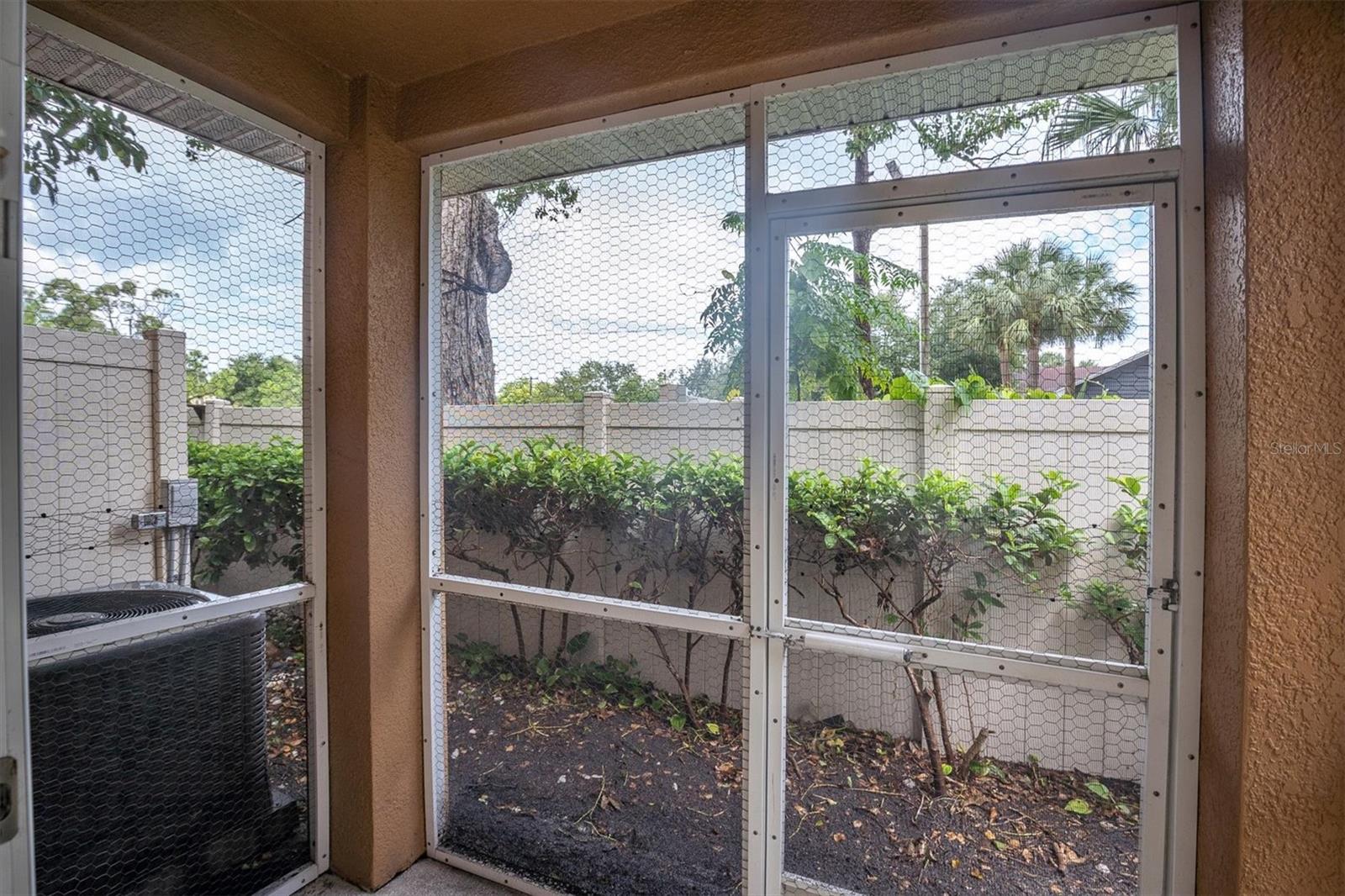 2570 SEA WIND WAY — photo 30