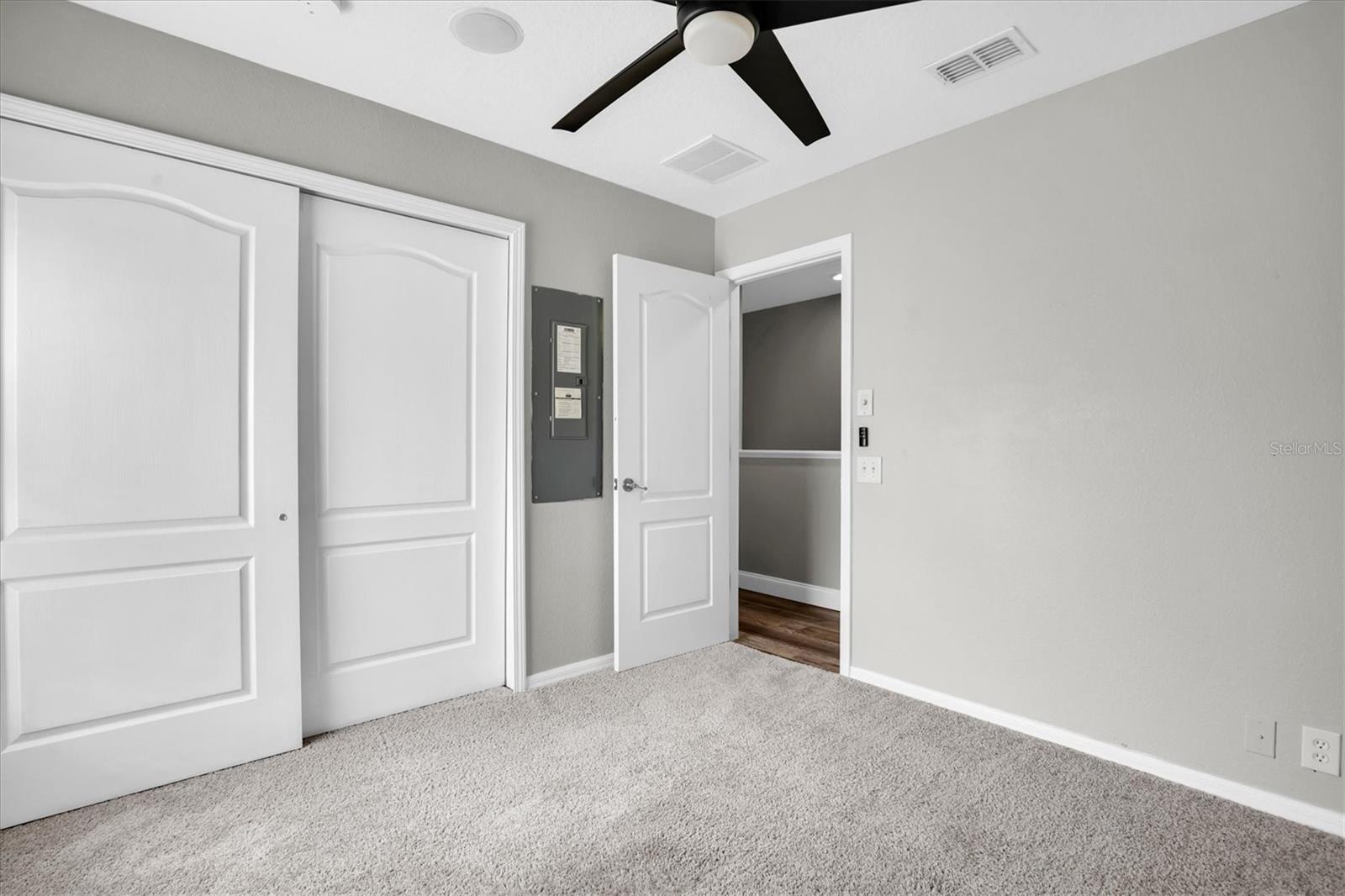 2570 SEA WIND WAY — photo 28