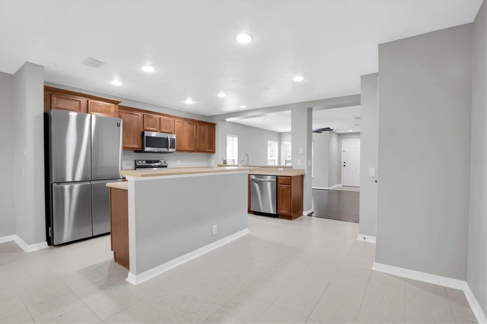 2570 SEA WIND WAY — photo 7
