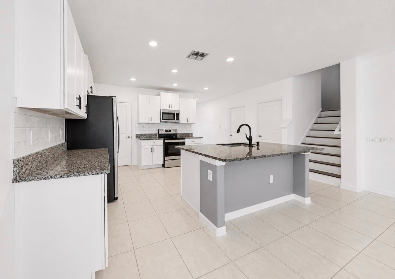 12600 BERGSTROM BAY DR — photo 16