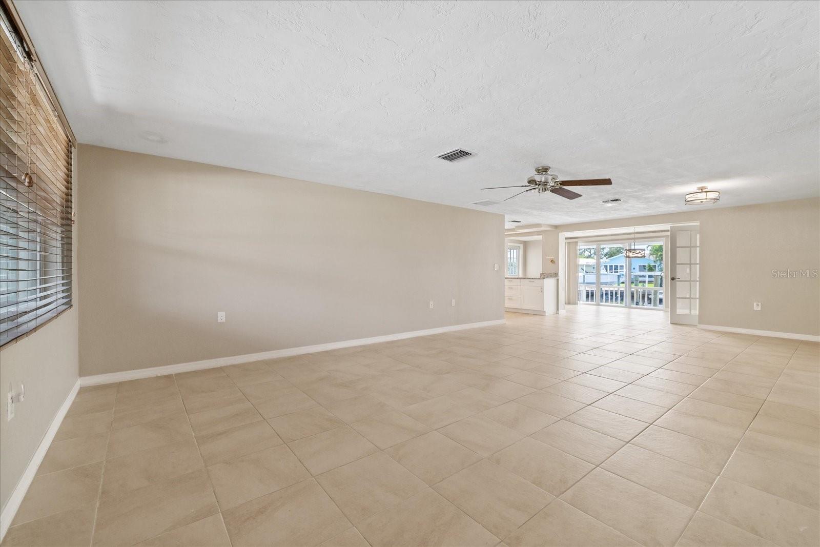4933 SHELL STREAM BLVD — photo 10