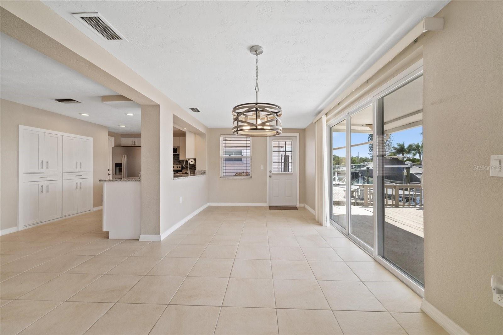 4933 SHELL STREAM BLVD — photo 6