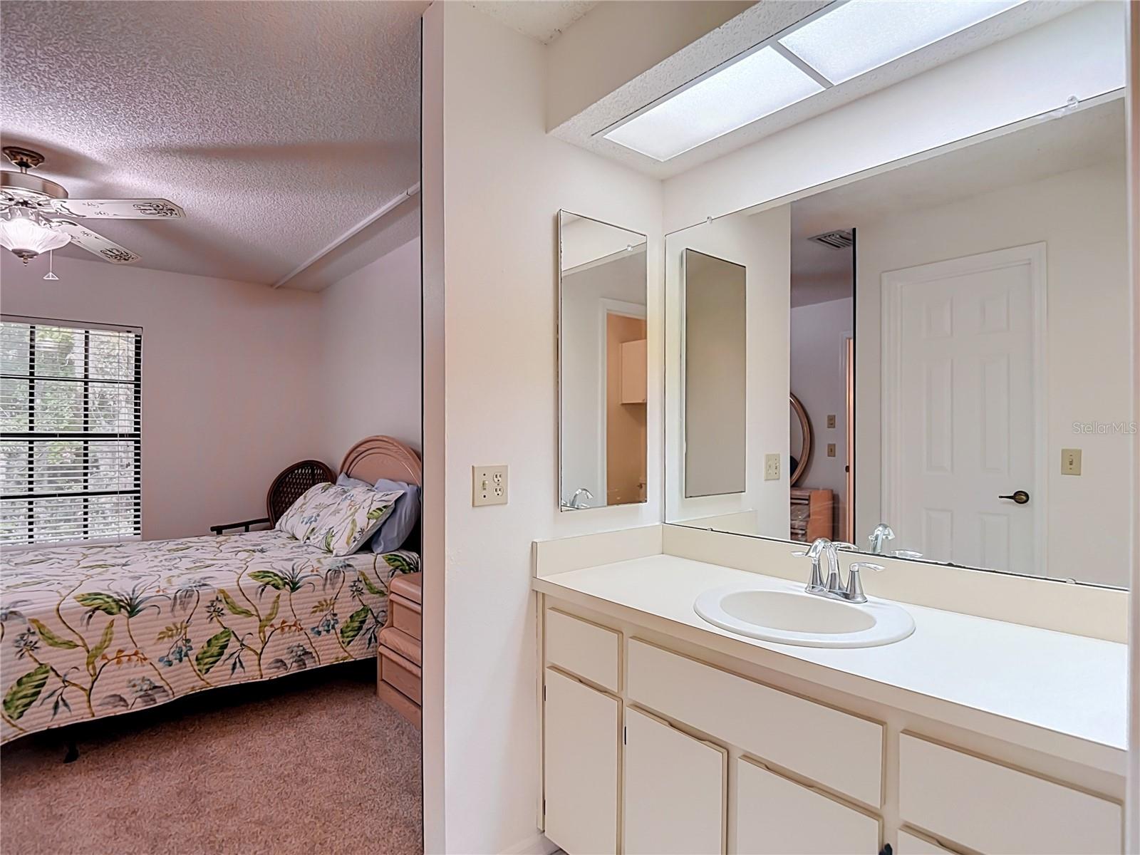13227 MOLITOR CT — photo 32