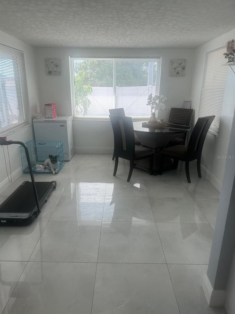 11719 ENTERPRISE DR — photo 6