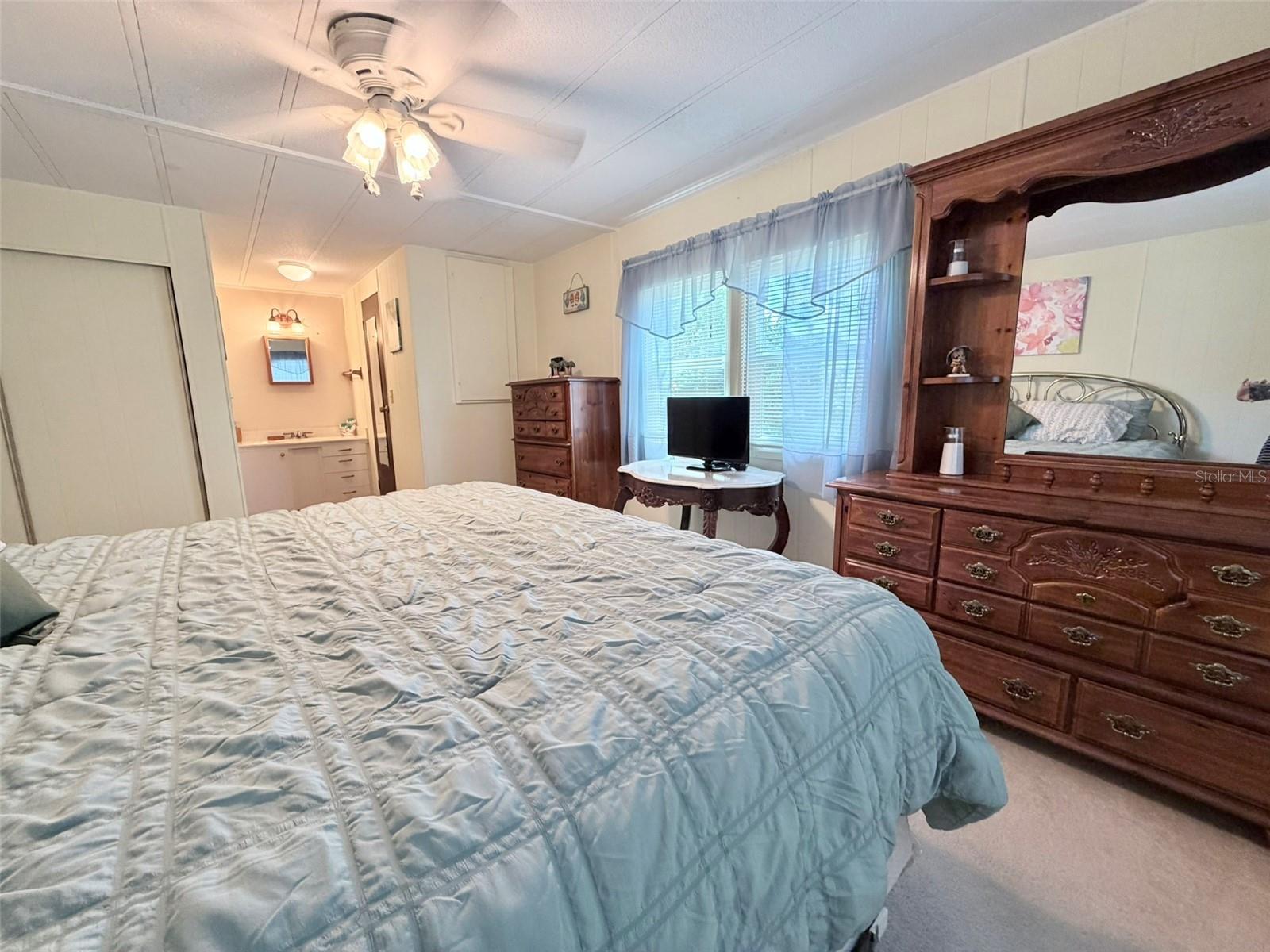 2068 CA D ORO DR — photo 14