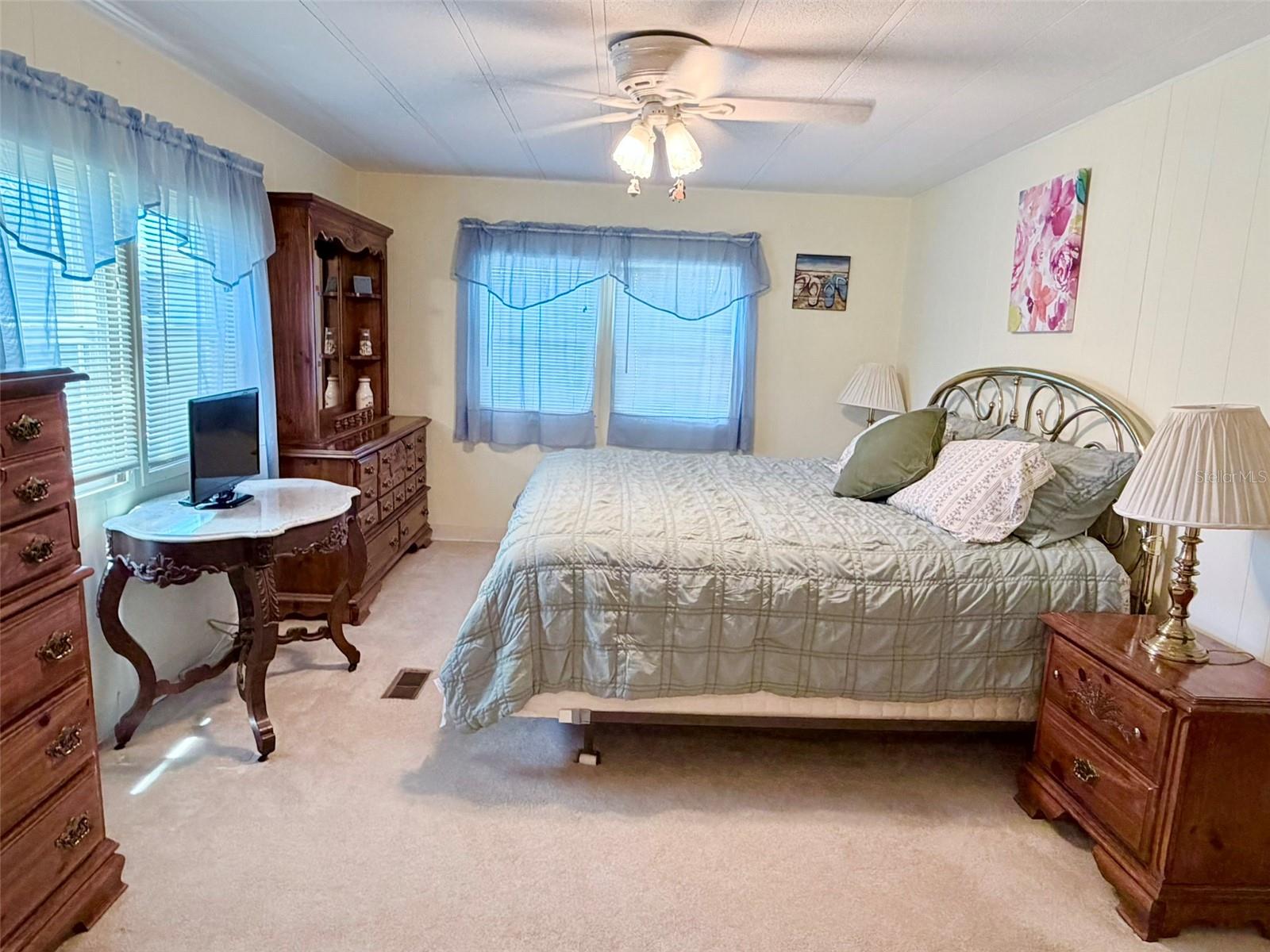 2068 CA D ORO DR — photo 13