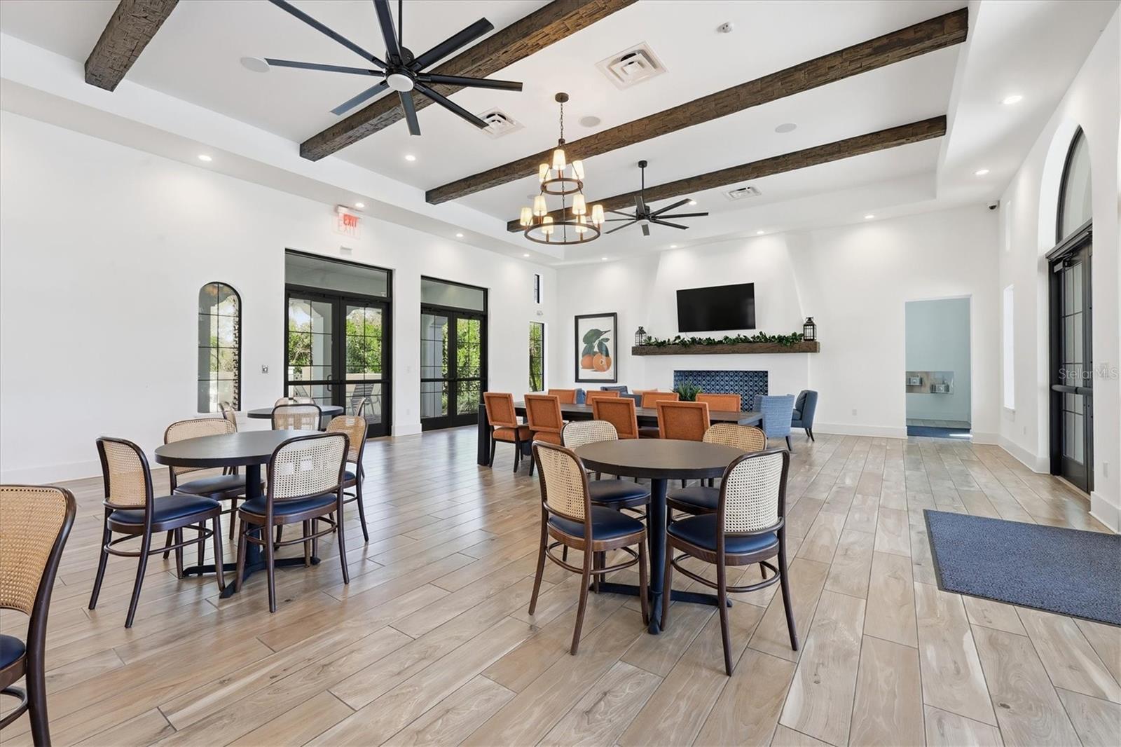 425 ARIANO AVE — photo 46