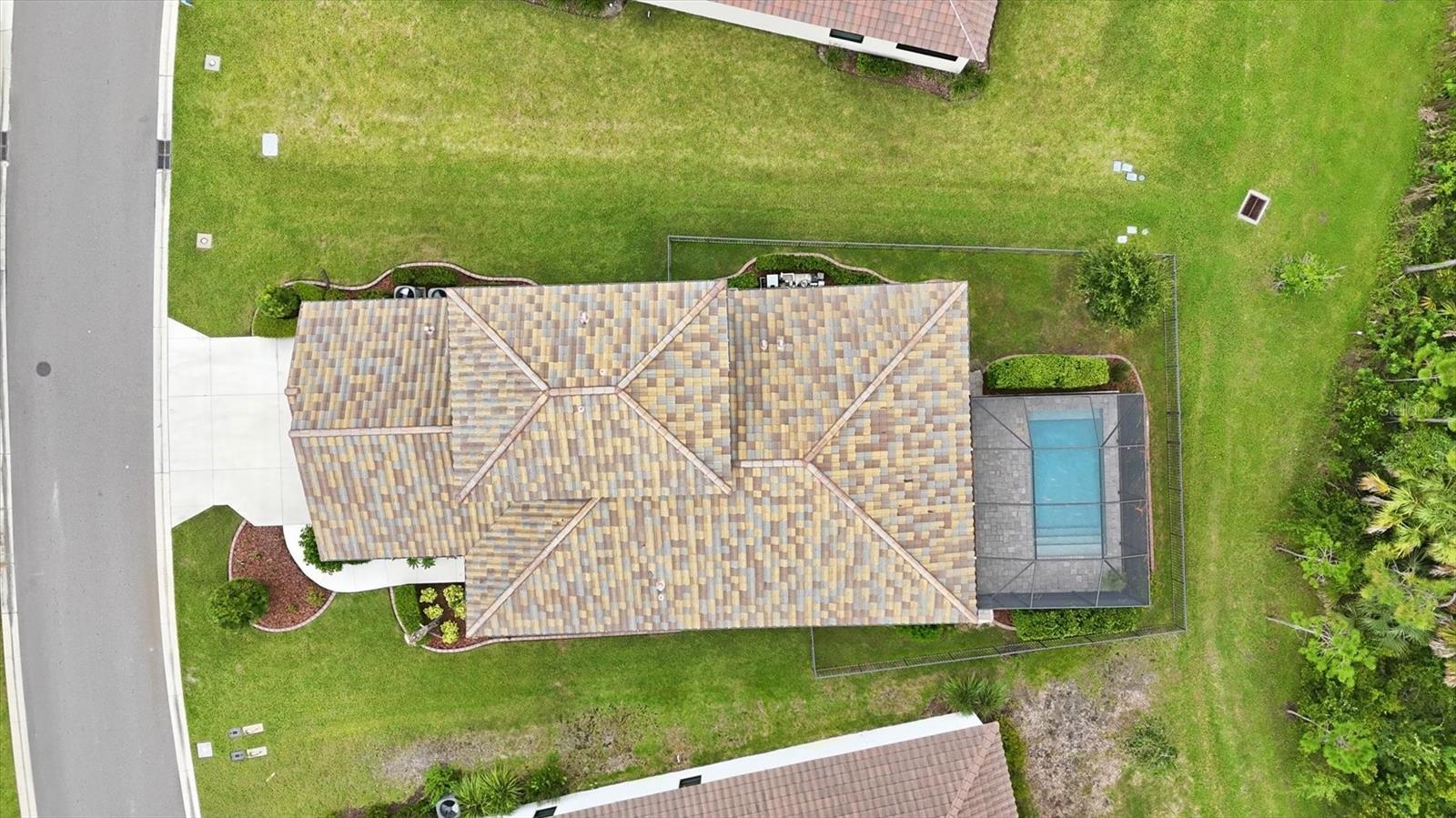 425 ARIANO AVE — photo 3