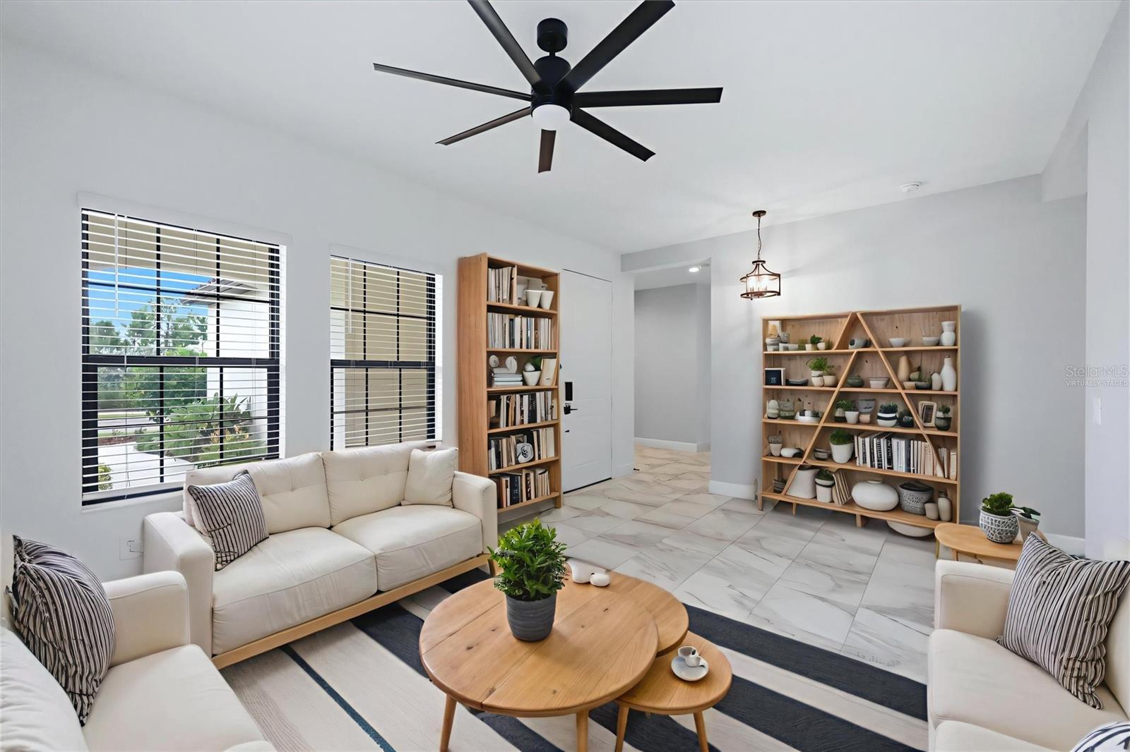 425 ARIANO AVE — photo 9