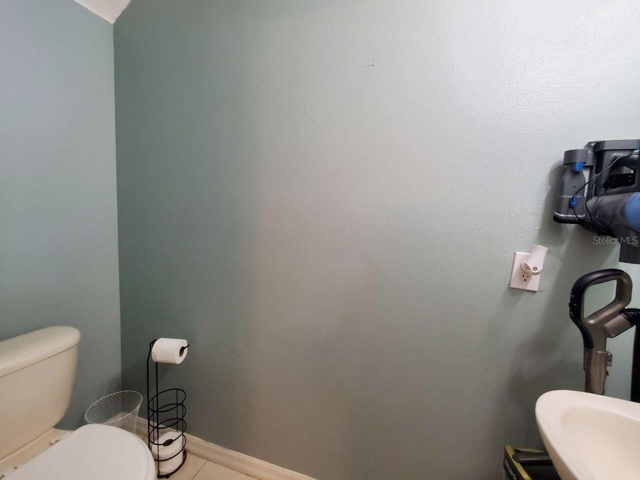 20420 NEEDLETREE DR — photo 11