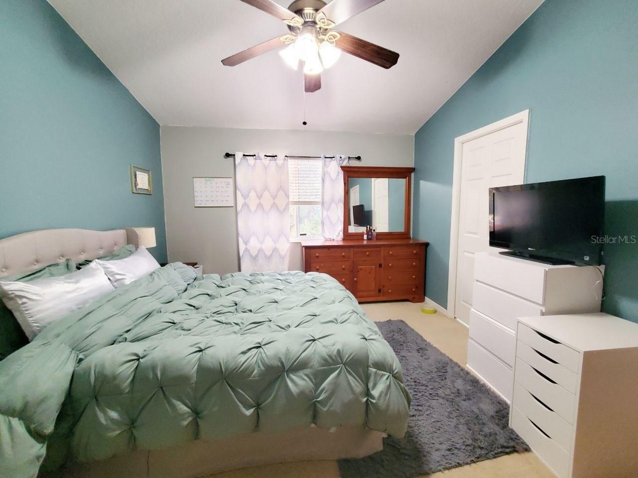 20420 NEEDLETREE DR — photo 14