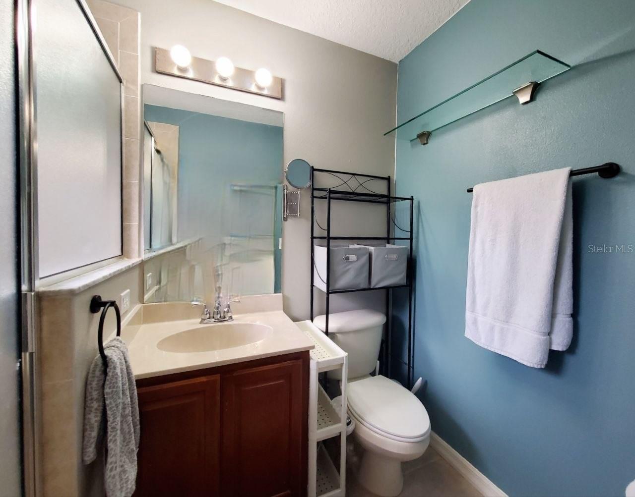 20420 NEEDLETREE DR — photo 17