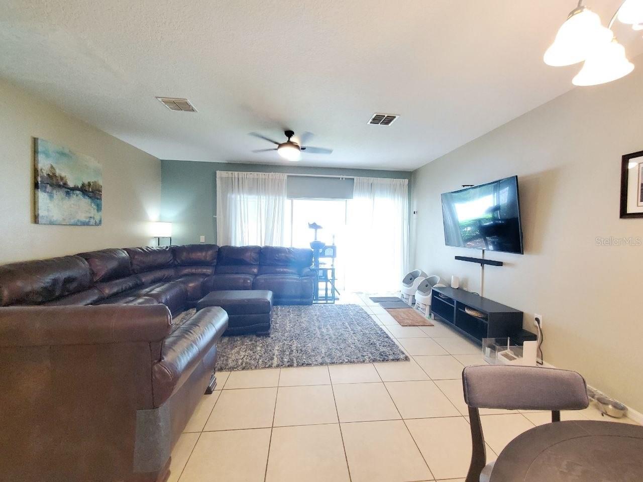 20420 NEEDLETREE DR — photo 8