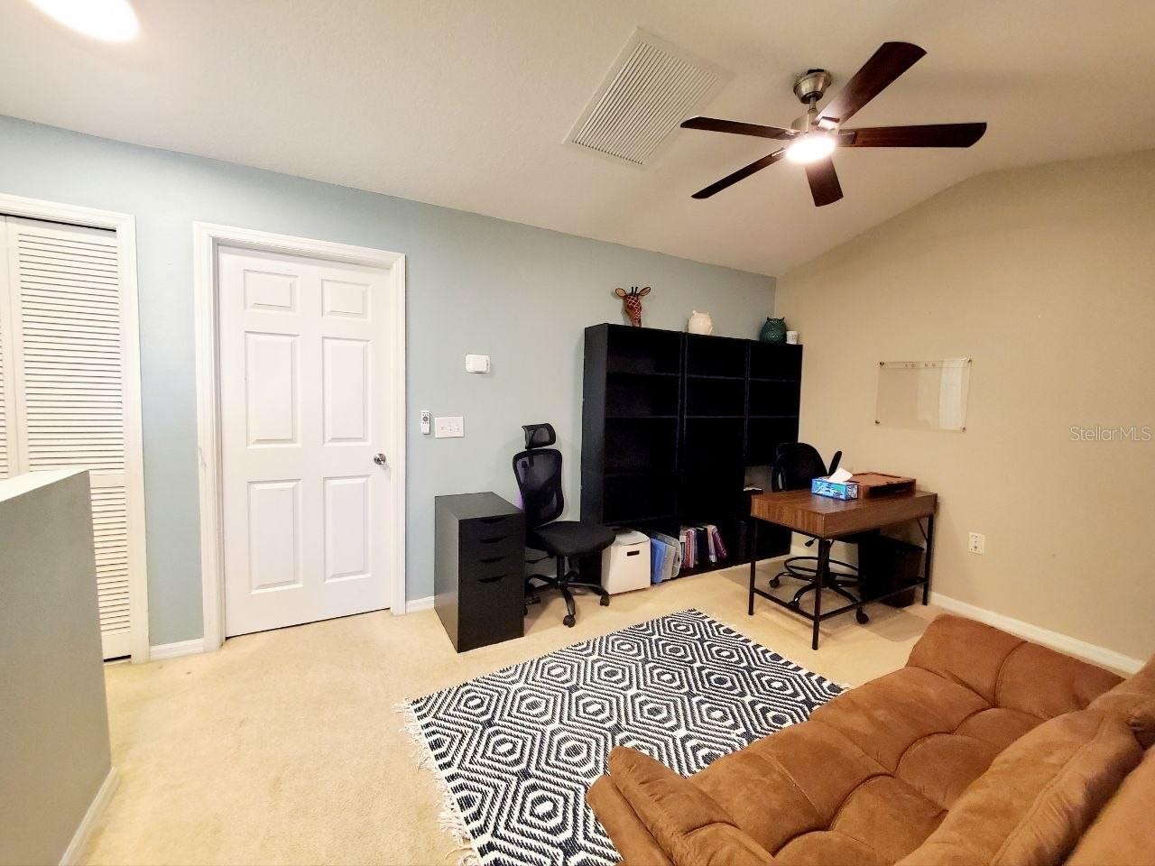 20420 NEEDLETREE DR — photo 21