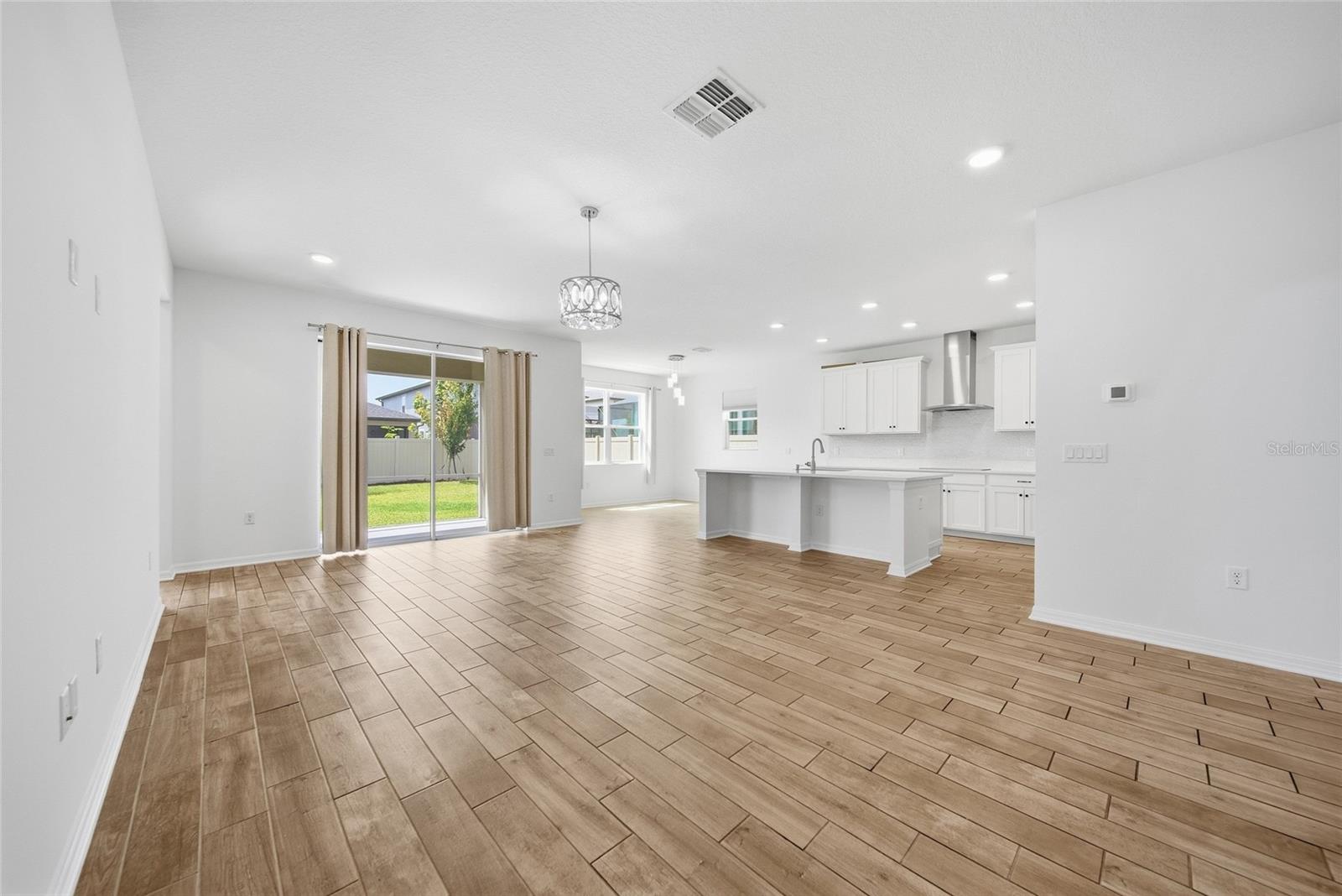 7824 NOTCHED PINE BND — photo 15