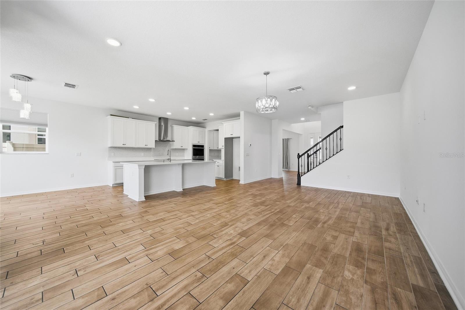 7824 NOTCHED PINE BND — photo 17