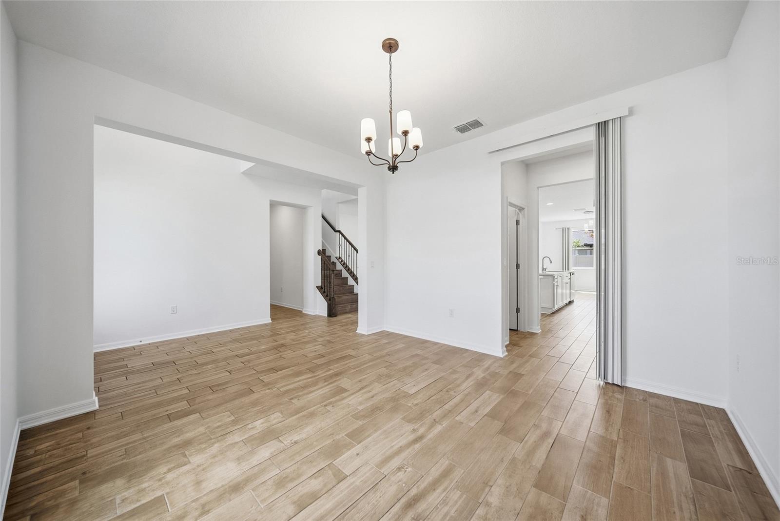 7824 NOTCHED PINE BND — photo 7