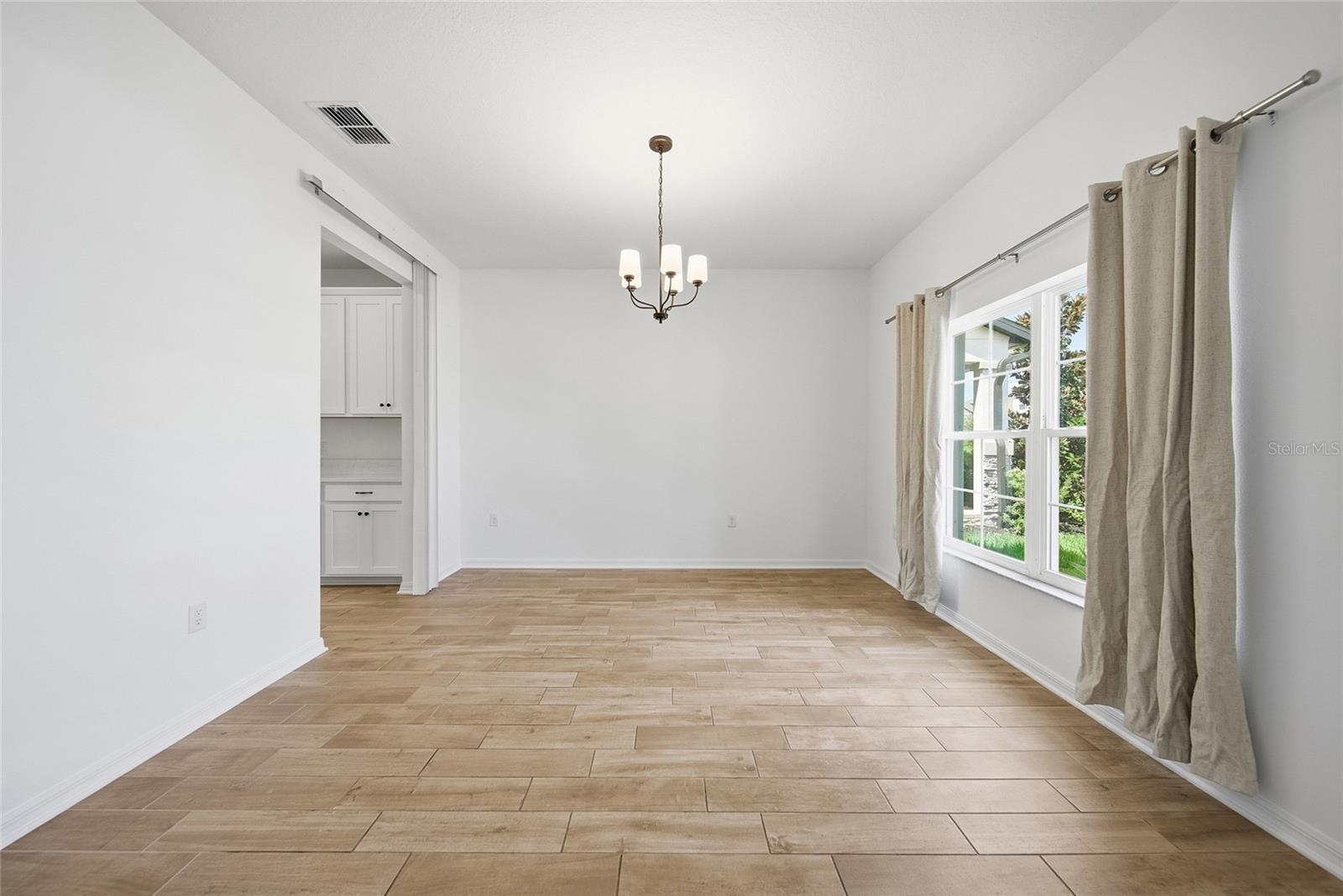 7824 NOTCHED PINE BND — photo 8
