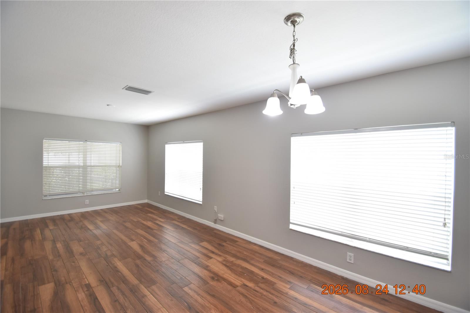 11405 FLORA SPRINGS DR — photo 6