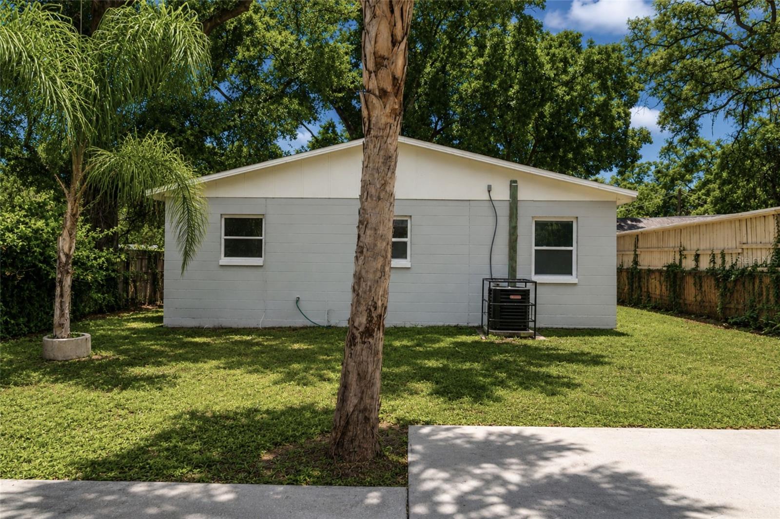 9412 N ELMER ST — photo 12