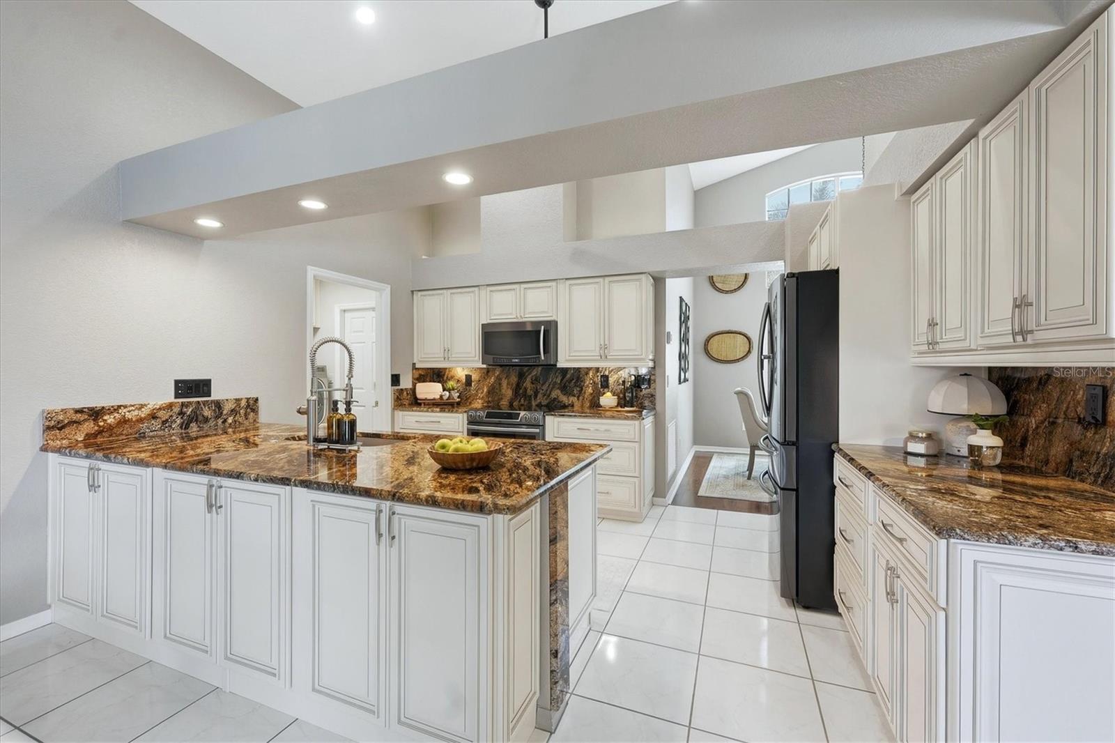 450 LAKE OF THE WOODS DR — photo 28