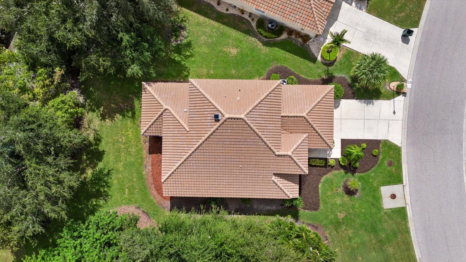 324 LANGHOLM DR — photo 60
