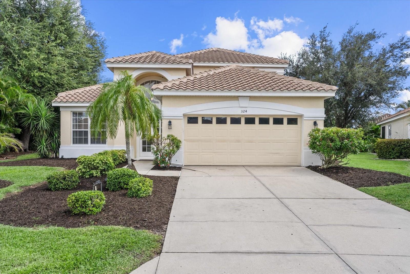 324 LANGHOLM DR — photo 43