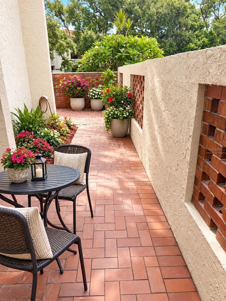 1012 PEARCE DR #111 — photo 5