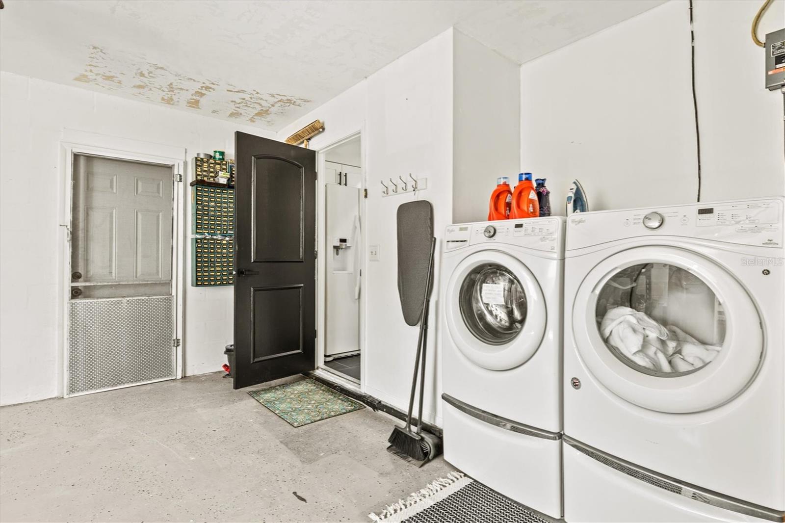 2650 DAVIS BLVD — photo 36