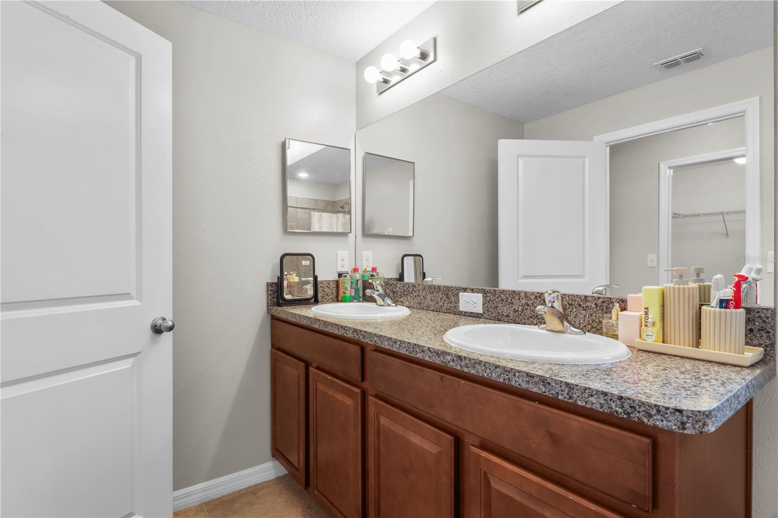 7667 GINGER LILY CT — photo 35