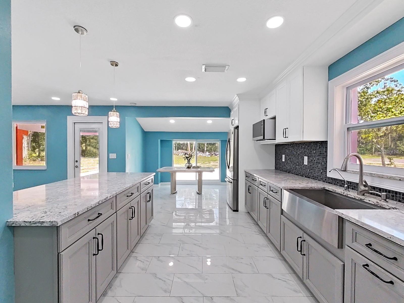 1613 33RD ST SE — photo 6