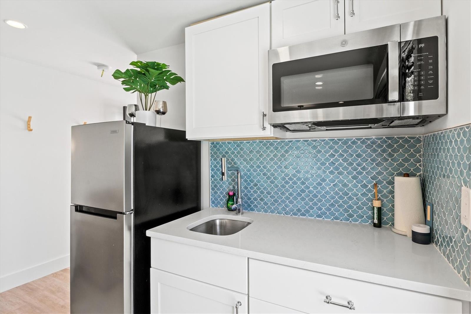 2226 ARLINGTON ST — photo 40