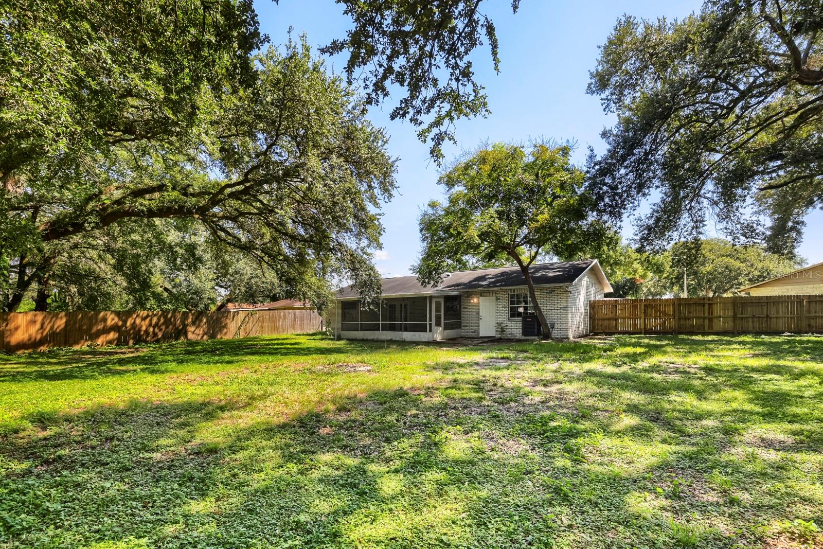 1418 OAK VALLEY DR — photo 12