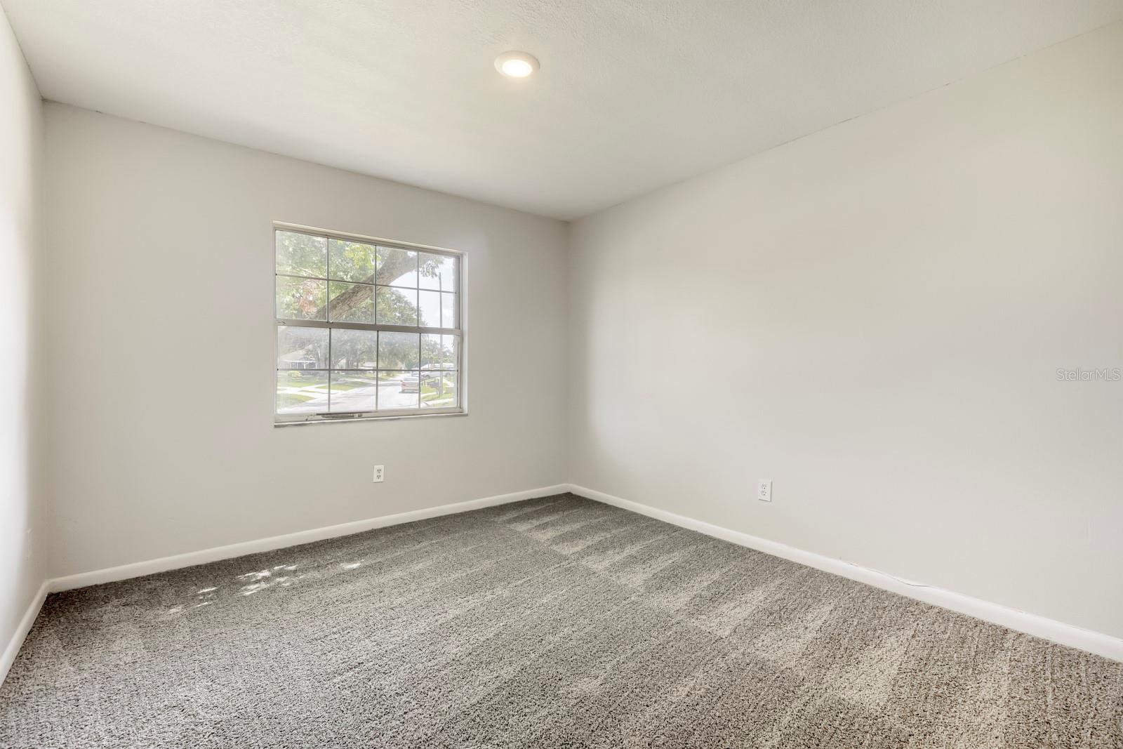 1418 OAK VALLEY DR — photo 9