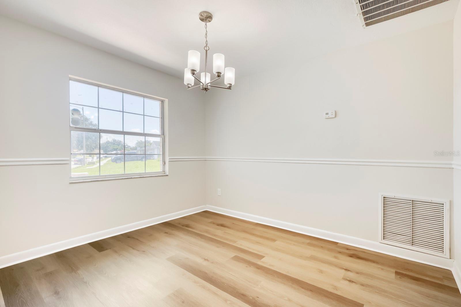 1418 OAK VALLEY DR — photo 8
