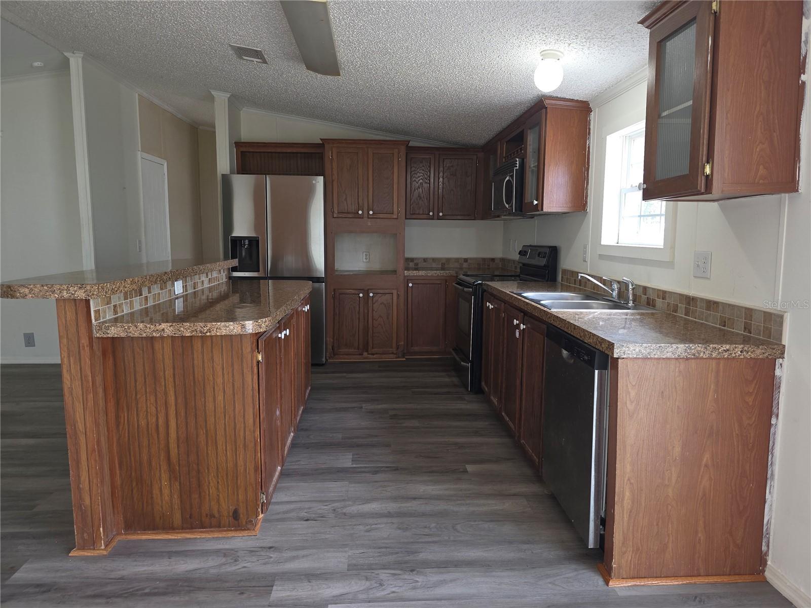 1020 BRINWOOD DR — photo 14